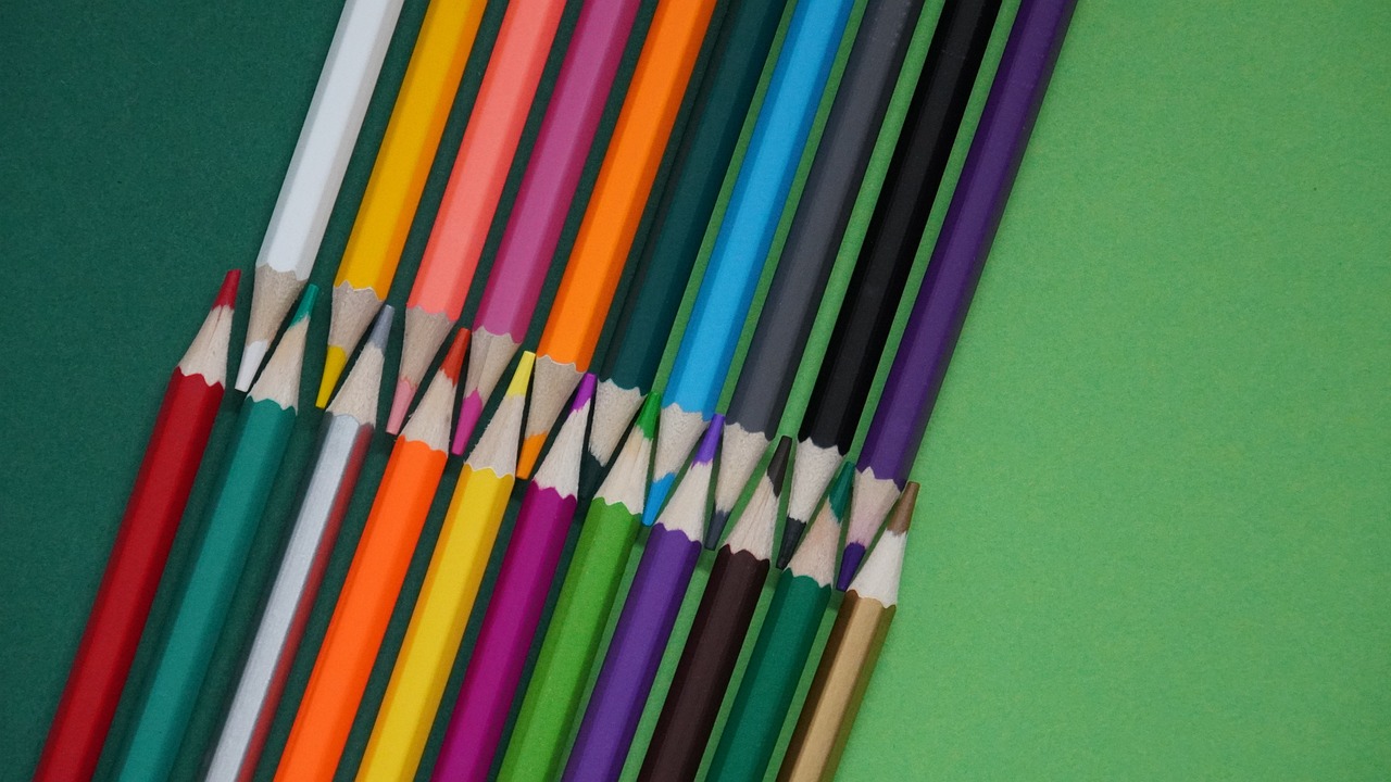 colored-pencils-7453773_1280